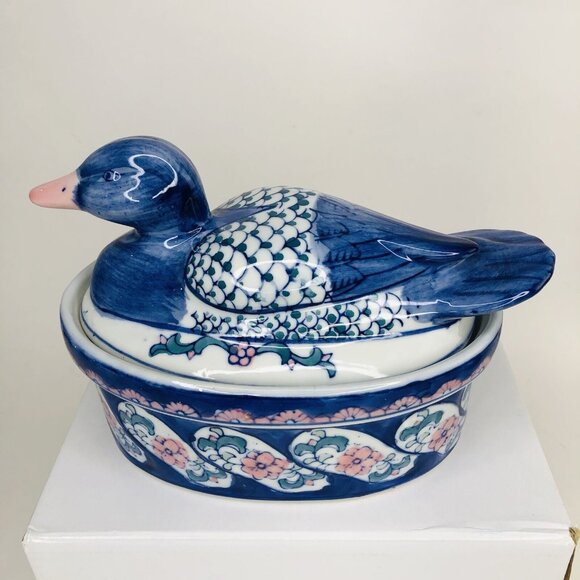 VTG Blue Duck on a Nest Figural Lid Trinket Dish Bowl Floral Cottage Farmhouse - Picture 1 of 7